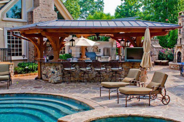 Diseños de cocinas exteriores con piscina