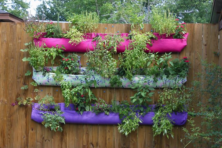 jardineras verticales de tela de colores