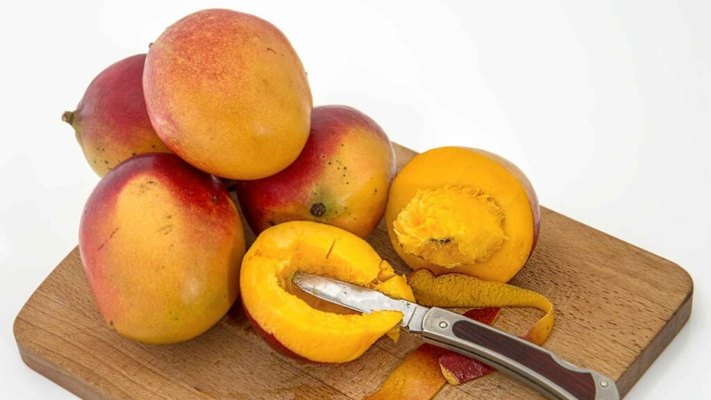 Cómo plantar hueso de mango y disfrutar de tus propias frutas